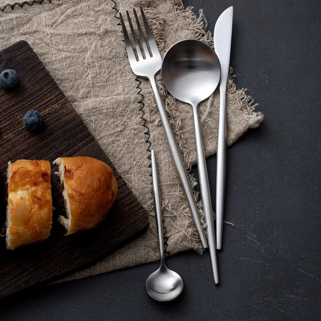 Minimalist Matte Silver Flatware Set - SILVER - Lemeya